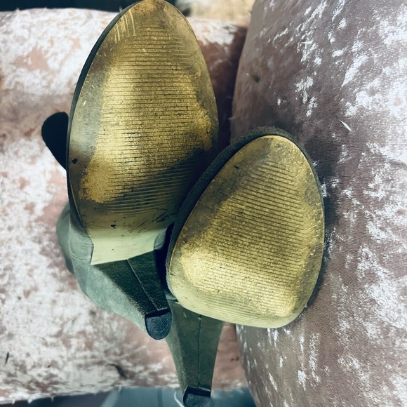 Vintage Ankle Booties Faux Grey Suede - Picture 5 of 7